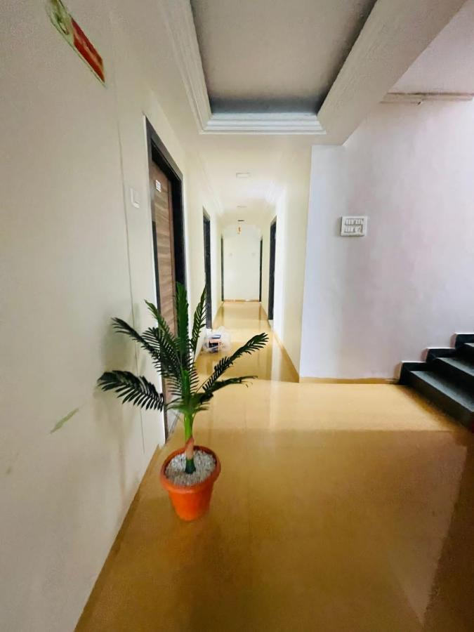 Hotel Holiday Pride Aurangabad  Zewnętrze zdjęcie